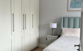 Double Bedroom With Private Bathroom Close To City Center
